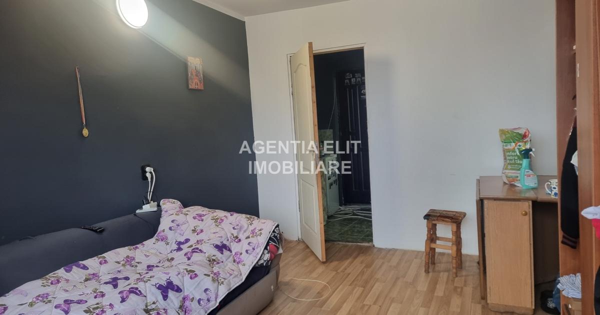 Garsonieră semidecomandată în zona Central, Botoșani