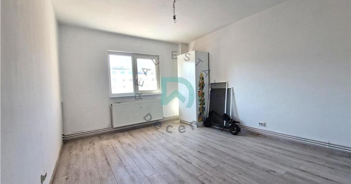 Garsonieră decomandată în zona Astra, Brașov