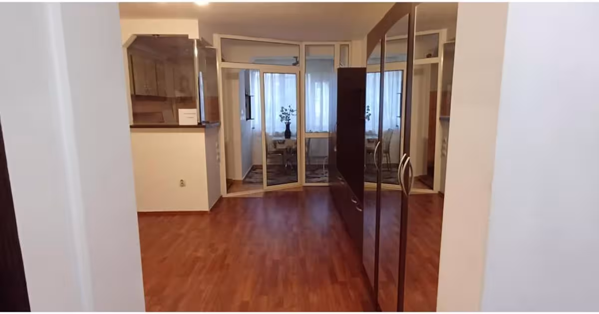 Garsonieră decomandată în zona Județean, Brașov