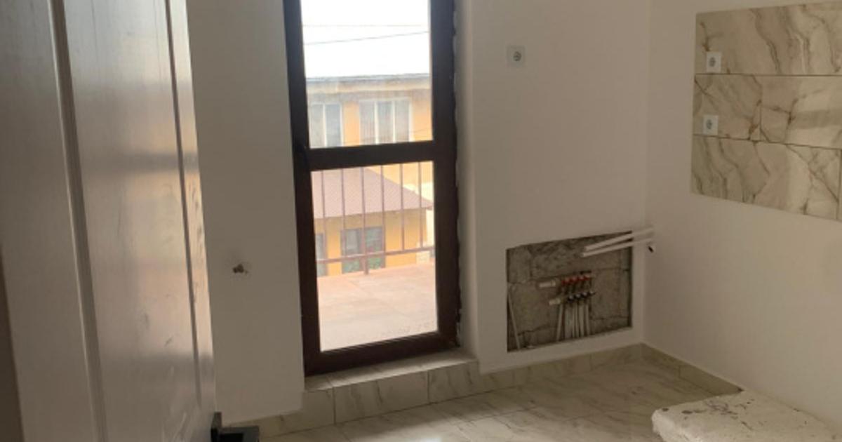 Garsonieră decomandată în zona Brestei, Craiova