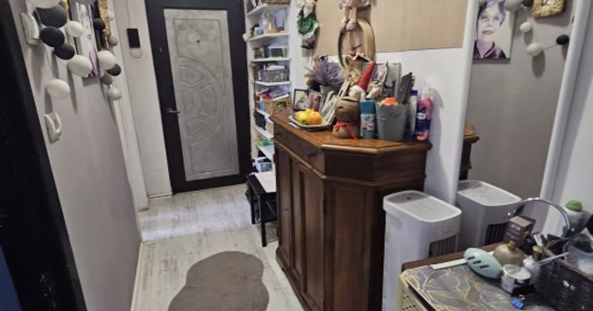 Garsonieră decomandată în zona Craiovița Nouă, Craiova