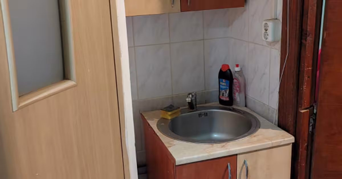 Garsonieră decomandată în zona Valea Rosie, Craiova