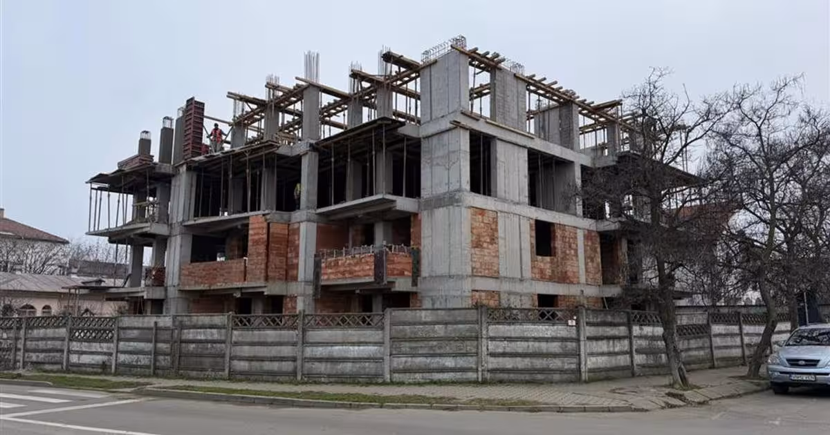 Garsonieră decomandată în zona Central, Focșani