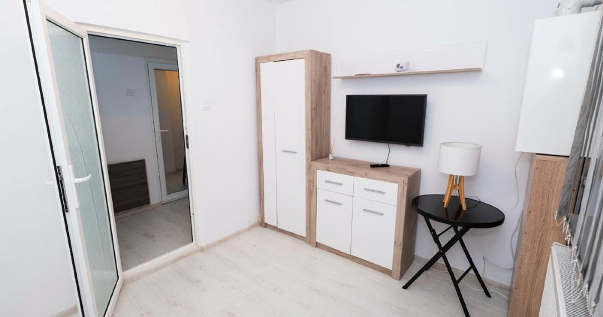 Garsonieră decomandată în zona Micro 17, Galați