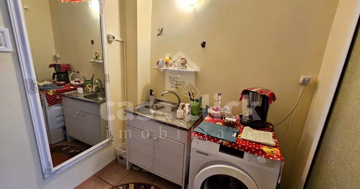 Garsonieră semidecomandată în zona Micro 21, Galați