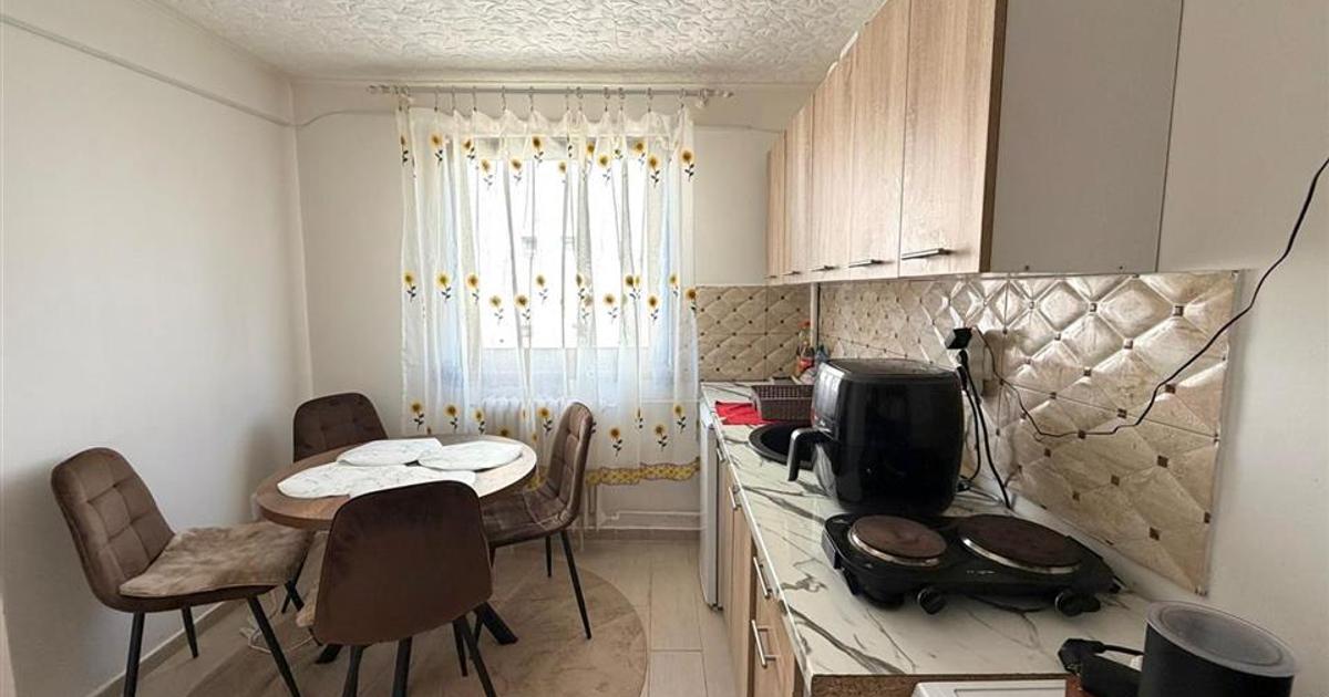 Garsonieră semidecomandată în zona Decebal, Oradea