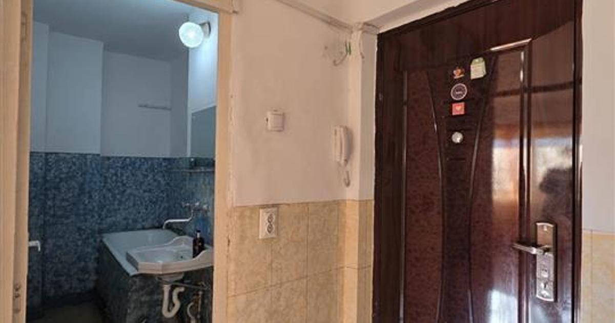 Garsonieră decomandată în zona Rogerius, Oradea