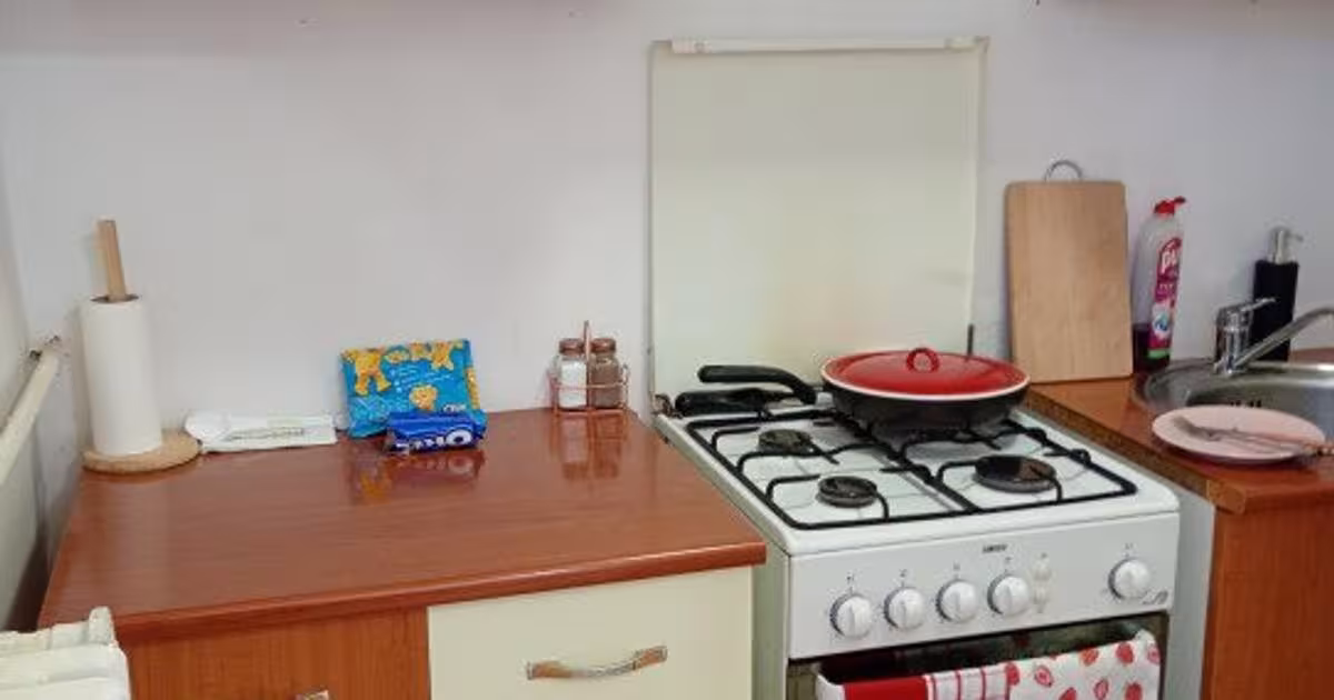 Garsonieră decomandată în zona Rogerius, Oradea