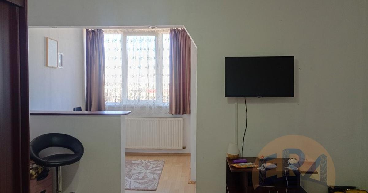 Garsonieră decomandată în zona Rogerius, Oradea