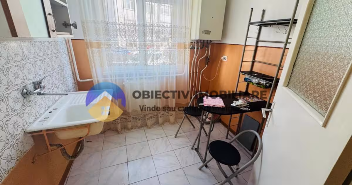 Garsonieră decomandată în zona Ultracentral, Piatra-Neamț