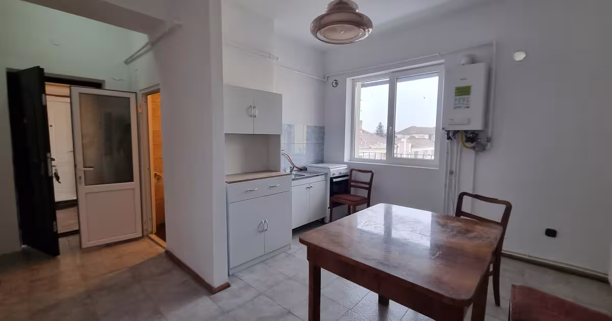 Garsonieră decomandată în zona Central, Satu Mare