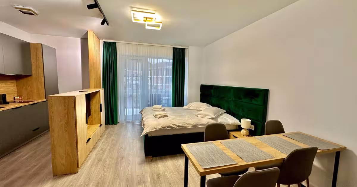 Garsonieră semidecomandată în zona Platoul Izvor, Sinaia