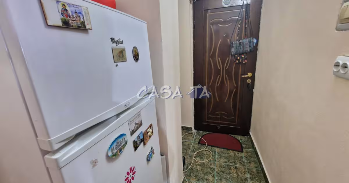 Garsonieră decomandată în zona Debarcader, Târgu Jiu