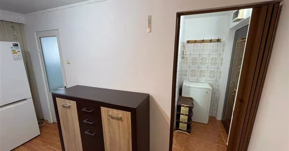 Garsonieră semidecomandată în zona 23 August, Tulcea