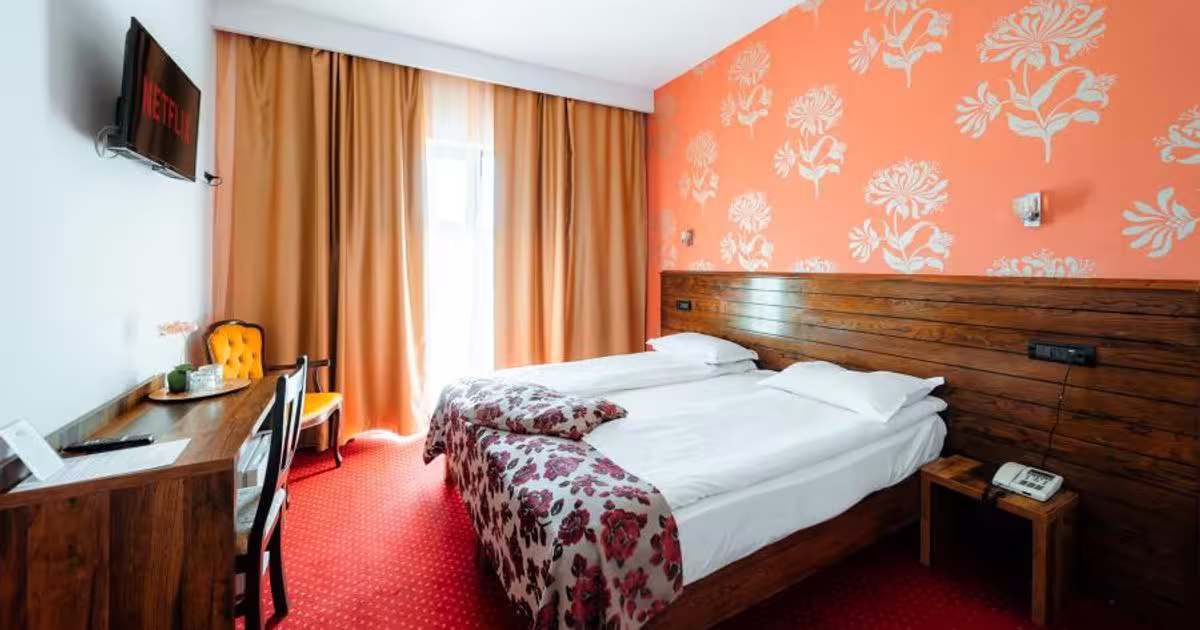 Hotel/Pensiune 305 mp în Băile 1 Mai