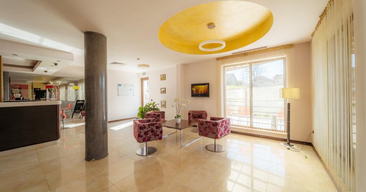 Hotel/Pensiune 305 mp în Băile 1 Mai