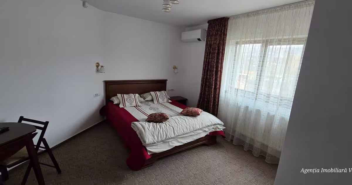 Hotel/Pensiune 365 mp în zona Central, Botoșani