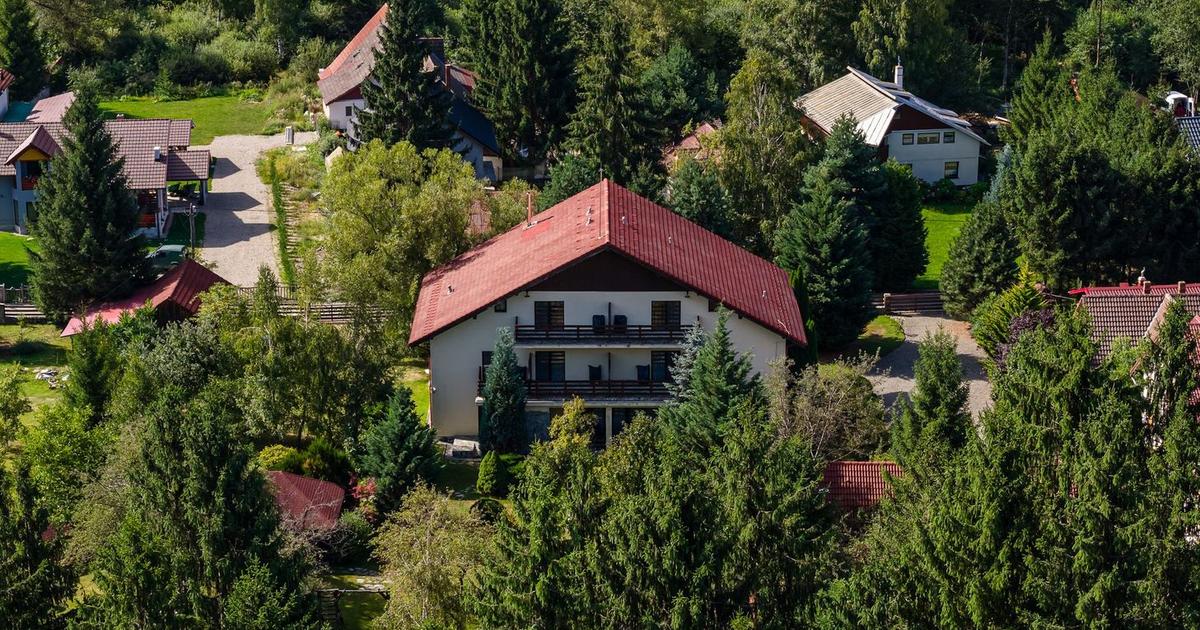 Hotel/Pensiune 600 mp în Poiana Mărului