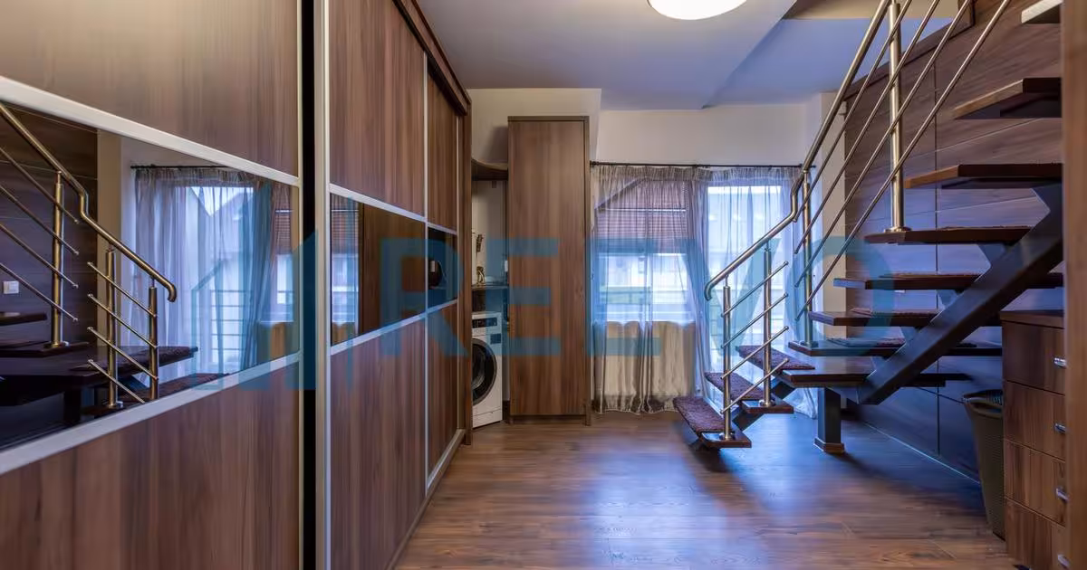Penthouse decomandat cu 5 camere în zona Calea Moldovei, Bacău