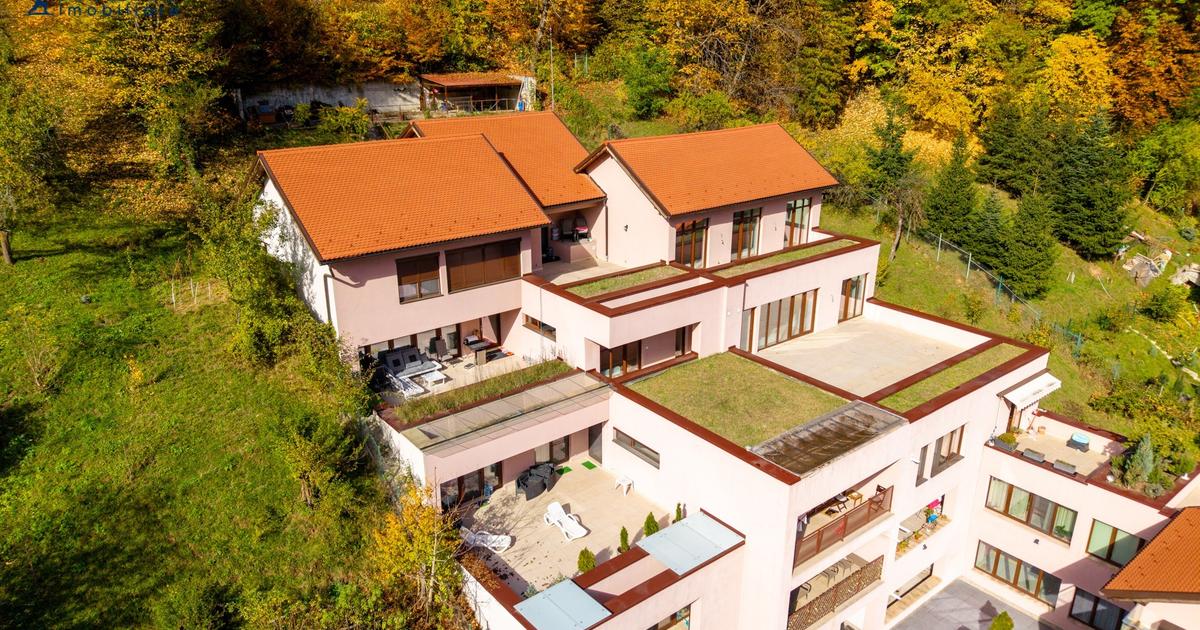 Penthouse decomandat cu 4 camere în zona Schei, Brașov