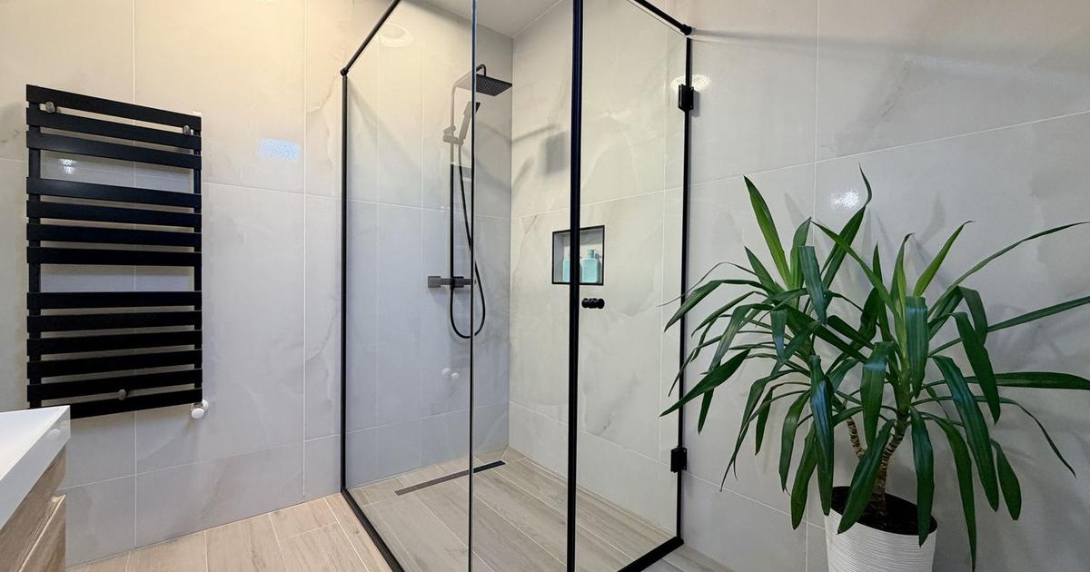 Penthouse decomandat cu 3 camere în zona Tractorul, Brașov