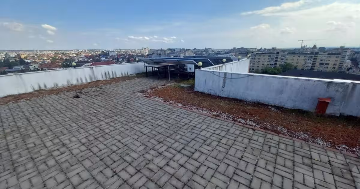 Penthouse decomandat cu 5 camere în zona Central, Craiova