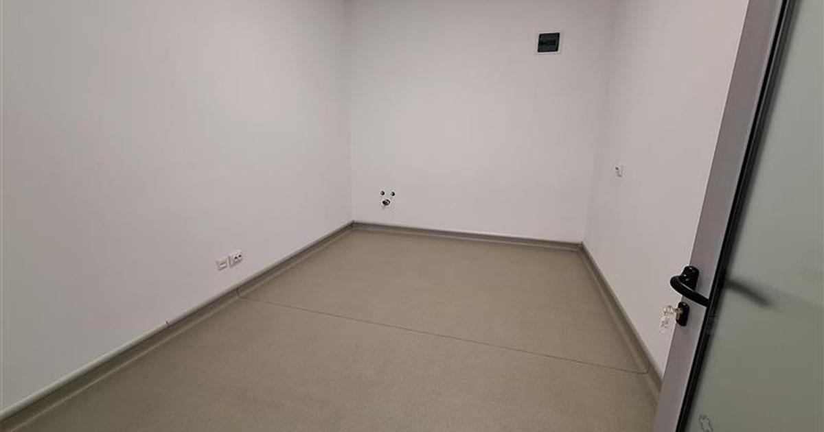 Spațiu comercial 12 mp în zona 9 Mai, Bacău