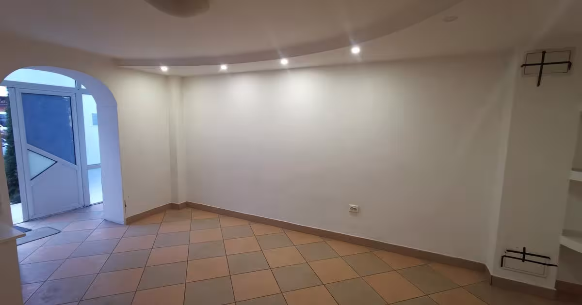 Spațiu comercial 100 mp în zona Central, Botoșani