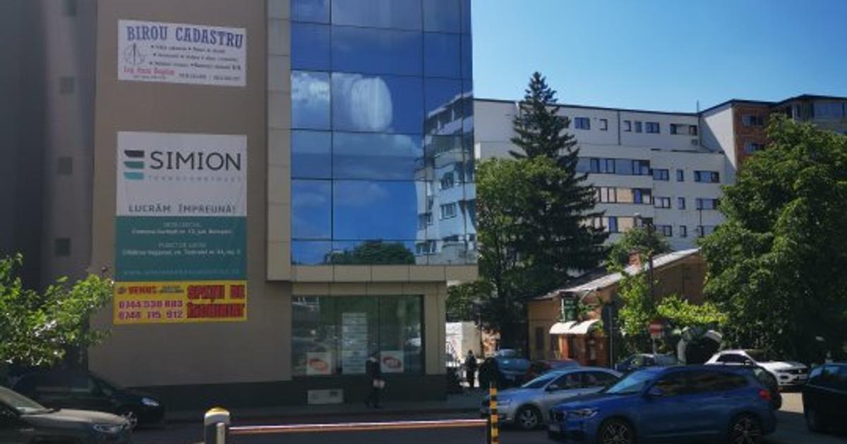 Spațiu comercial 265 mp în zona Ultracentral, Botoșani preț 200 - 1.920 € + TVA / lună