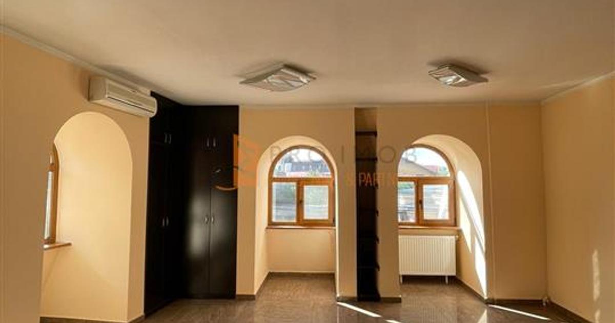 Spațiu comercial 240 mp în zona 1 Decembrie, Buzău