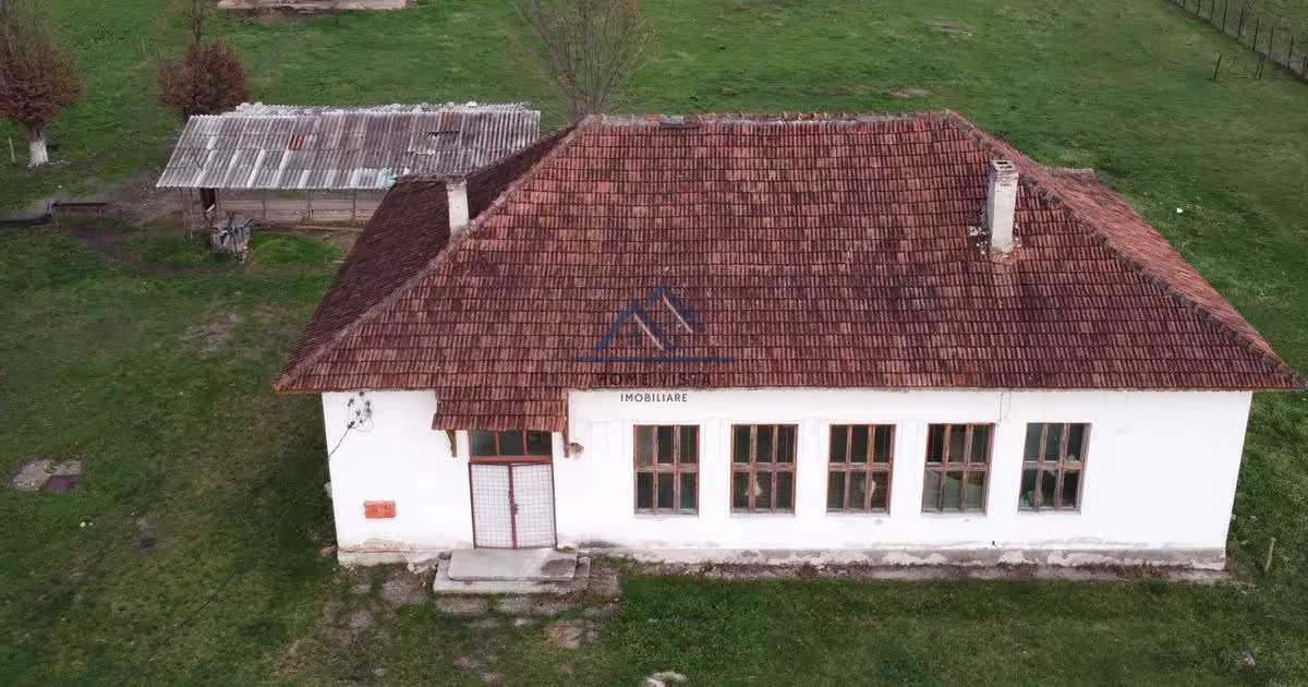 Spațiu comercial 267 mp în zona Exterior Sud, Curtea de Argeș