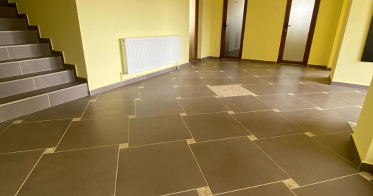 Spațiu comercial 1 mp în zona Central, Huși