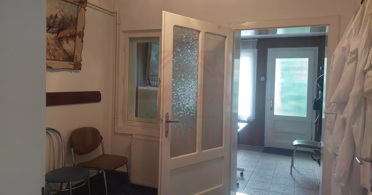 Spațiu comercial 84 mp în zona Central, Oțelu Roșu