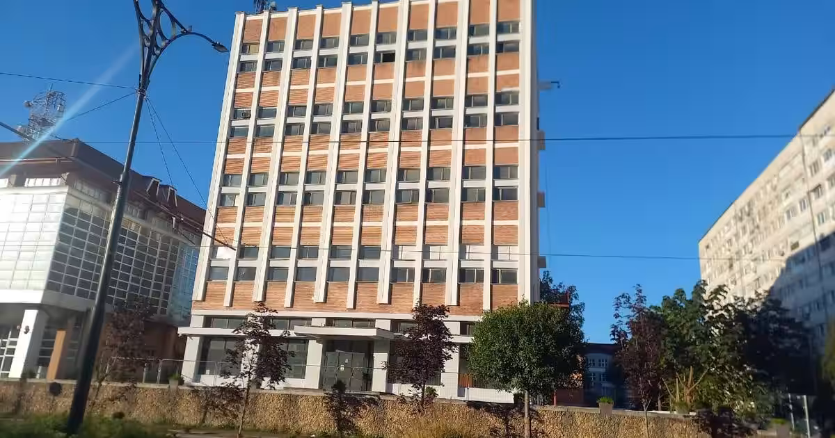Spațiu comercial 1860 mp în zona Micro II, Reșița