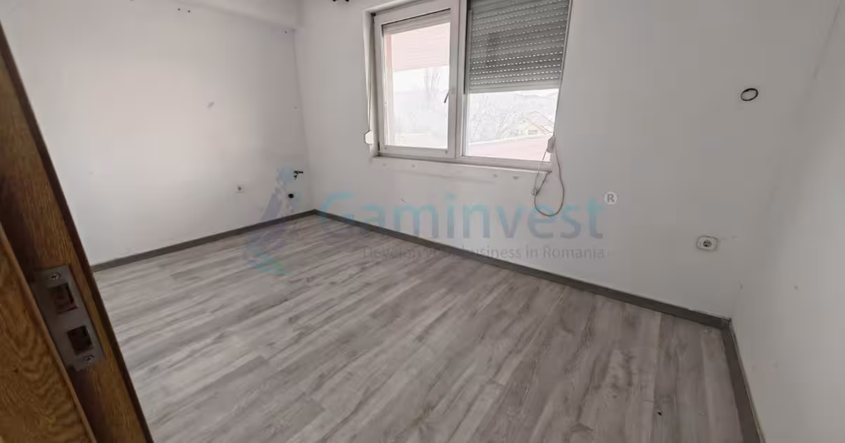 Spațiu comercial 285 mp în zona Central, Aleșd