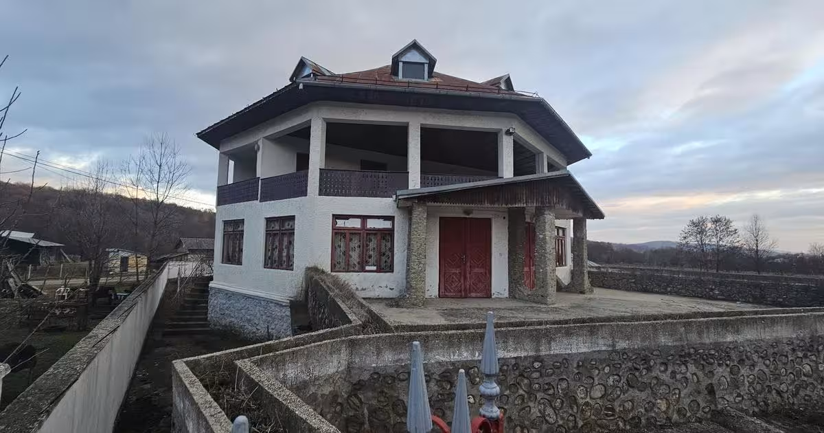 Spațiu comercial 321 mp în Alimpești