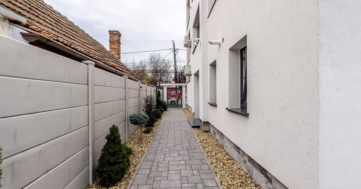 Spațiu comercial în zona Pârneava, Arad