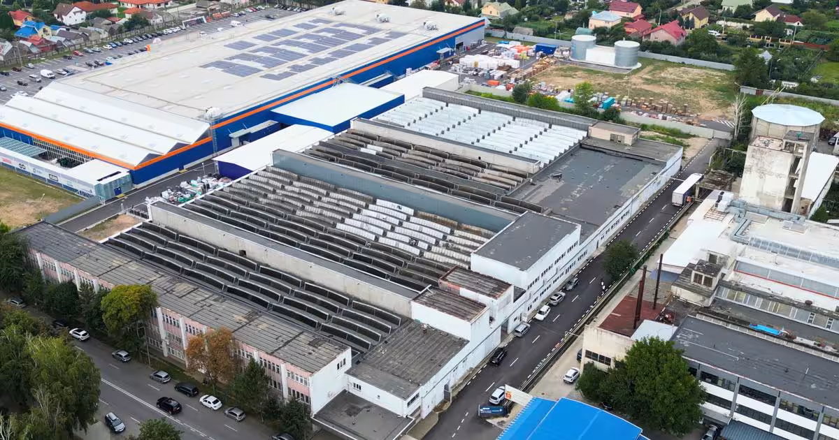 Spațiu comercial 14000 mp în zona Central, Pașcani