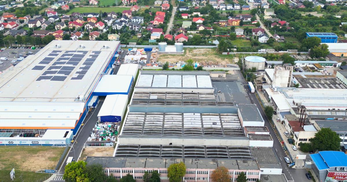 Spațiu comercial 14000 mp în zona Central, Pașcani