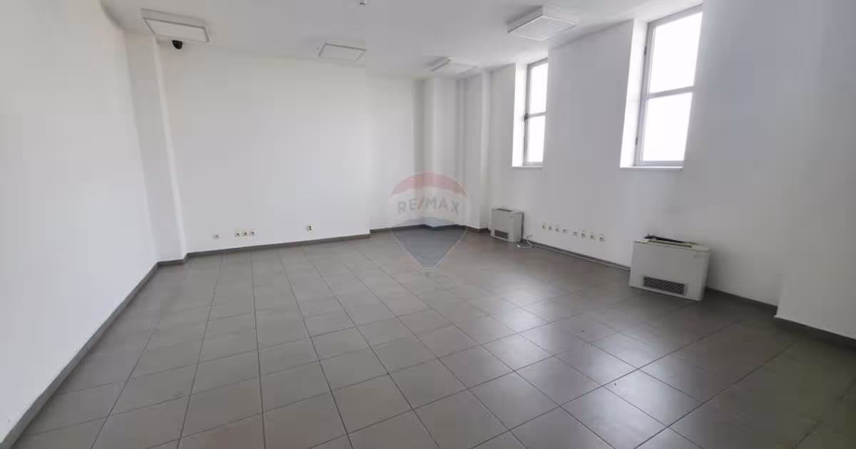 Spațiu comercial în zona 1 Mai, Piatra-Neamț
