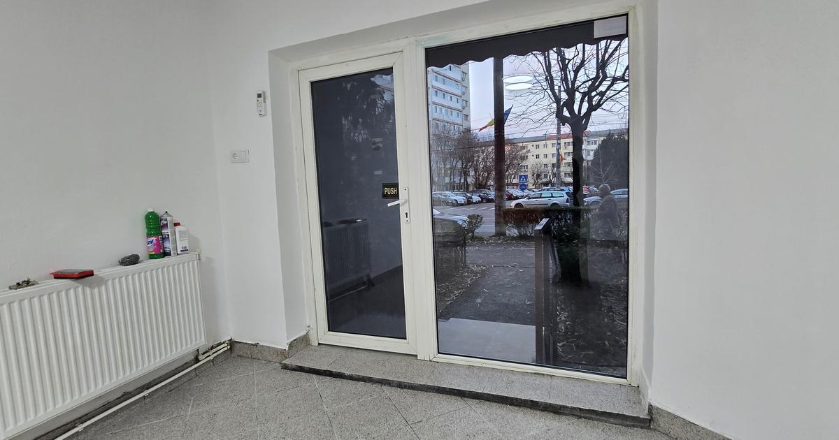 Spațiu comercial 34 mp în zona Micro 6, Târgoviște