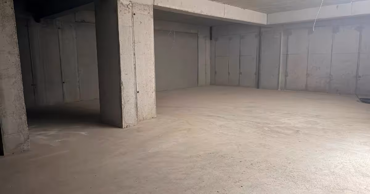 Spațiu comercial 274 mp în Tunari