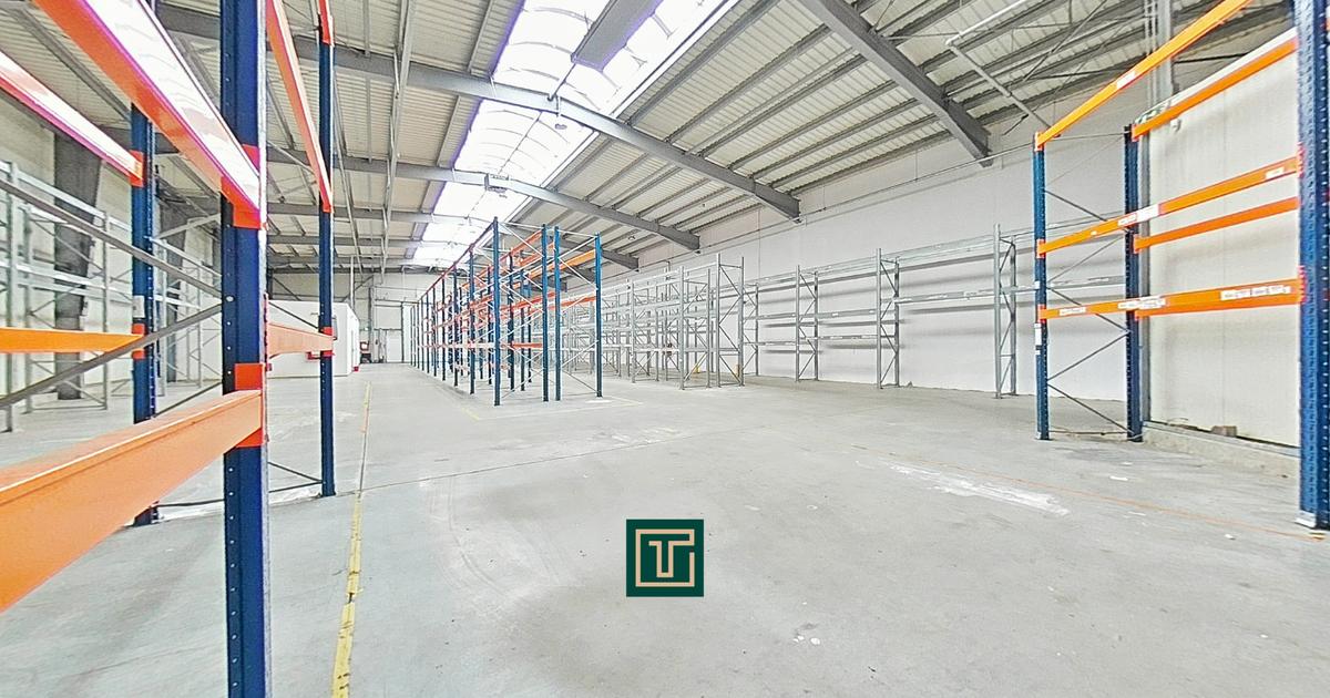 Spațiu industrial 856 mp în zona Exterior Sud, Arad