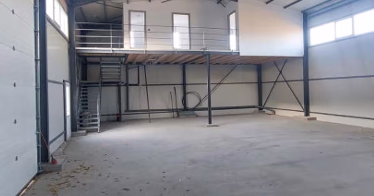 Spațiu industrial în zona Est, Bacău