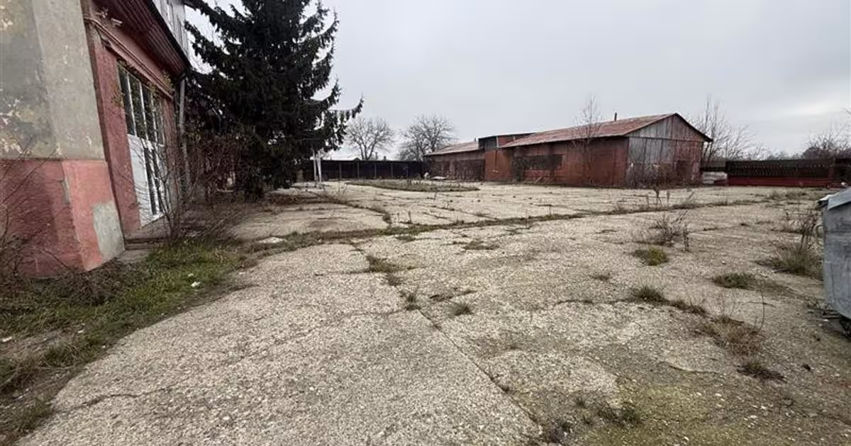 Spațiu industrial 900 mp în zona Șerbănești, Bacău