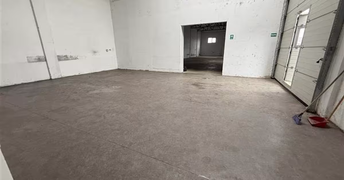 Spațiu industrial 360 mp în zona Vest, Bacău