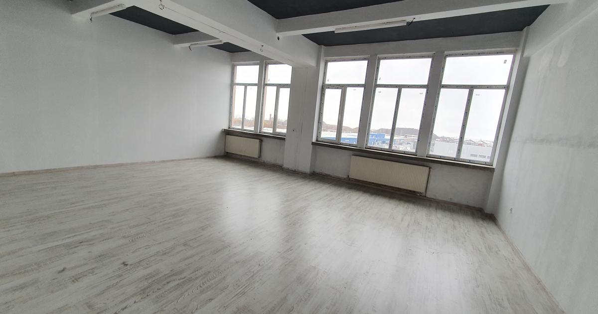 Spațiu industrial 50 mp în zona Tractorul, Brașov