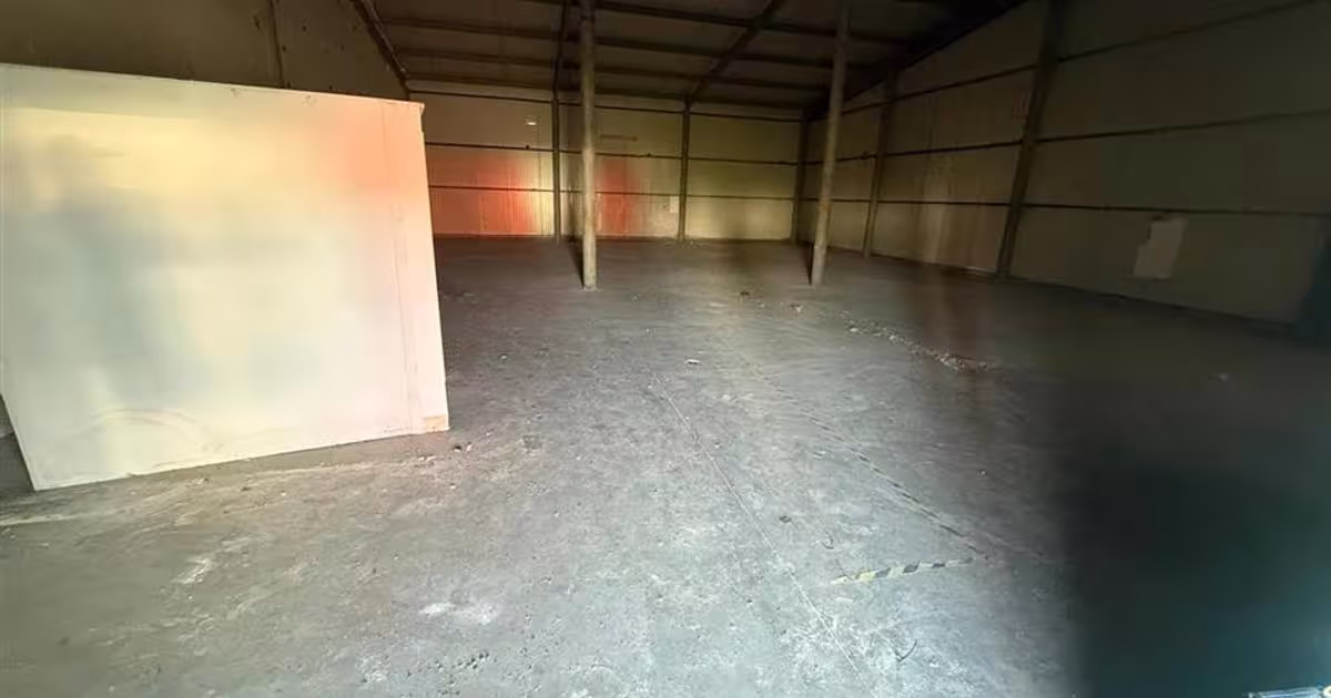 Spațiu industrial 600 mp în zona Exterior Vest, Focșani