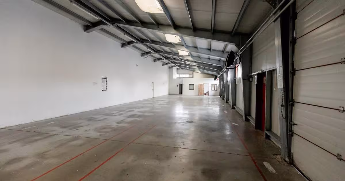 Spațiu industrial 800 mp în zona Exterior Nord, Pitești