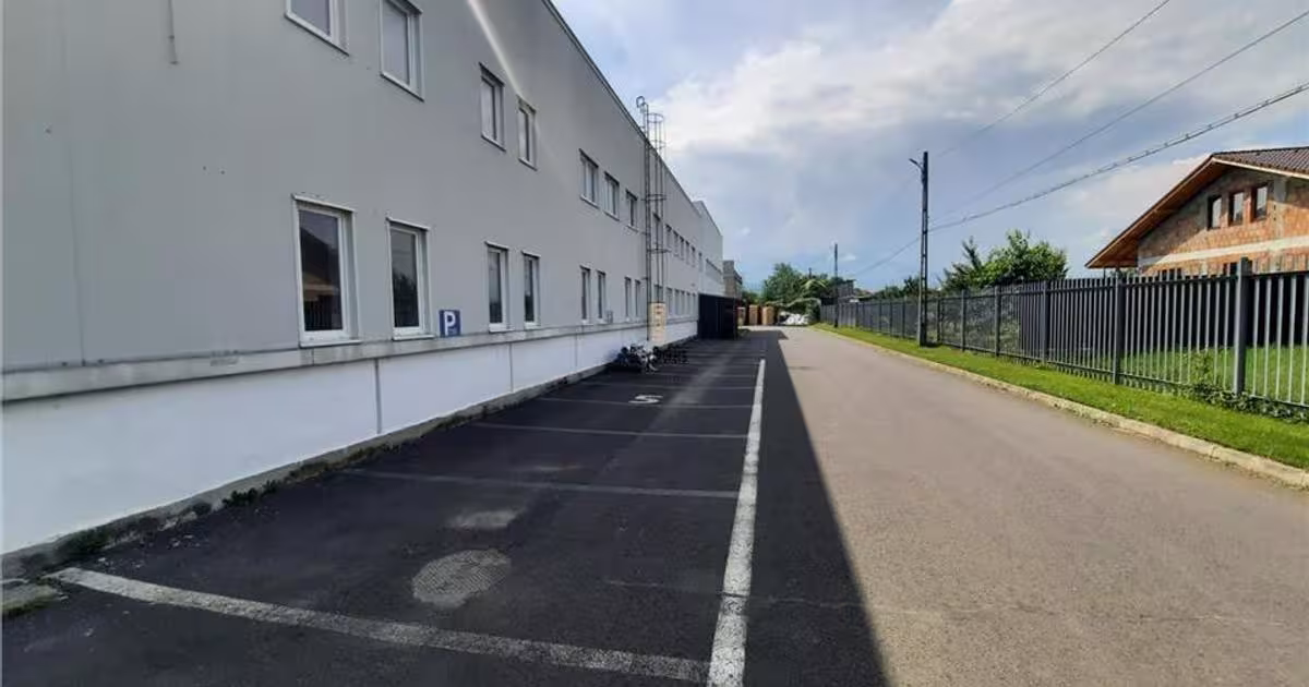 Spațiu industrial 2800 mp în zona Periferie, Râșnov